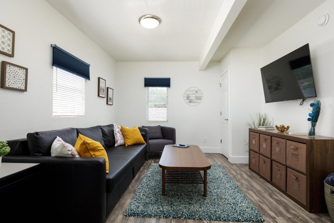 735 W 10Th St Dallas Luaran gambar